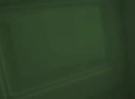 فولتشا كومباييفا مارس الجنس على أريكة غرفة نومها