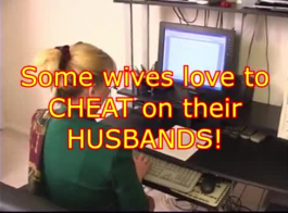 زوجة تفعل زوجها سراويل القطن.