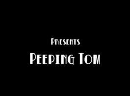 طازجة زقزقة توم مارس الجنس في الحمار.